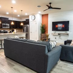 Luxury 5bd townhome | Gated Resort Community