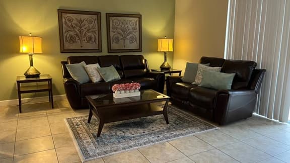 Charming 4 Bd/4 Bath House With Heated Pool - Image 1