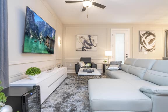 Spacious and Luxury - 5bd - Game Room - Image 1