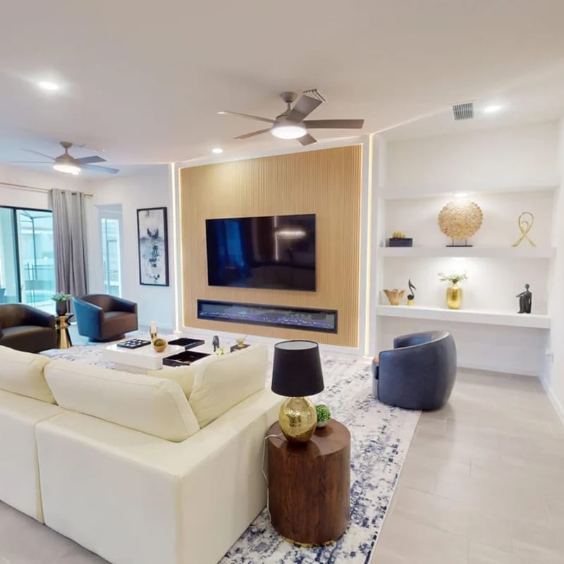 Luxurious 10-Bedroom Mansion in Paradiso Grande